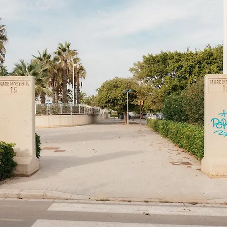 Resort Beach Valencia شقة *